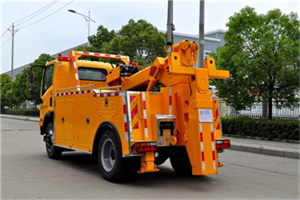 东港区高速路拖车费